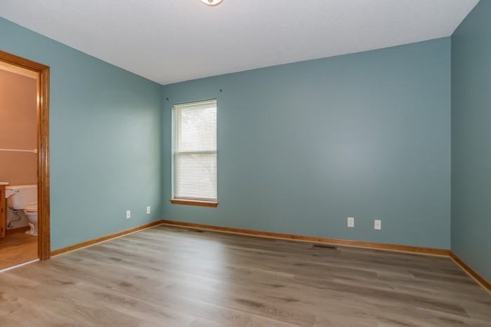 2110 Glenside Rd - Photo 7 of 10