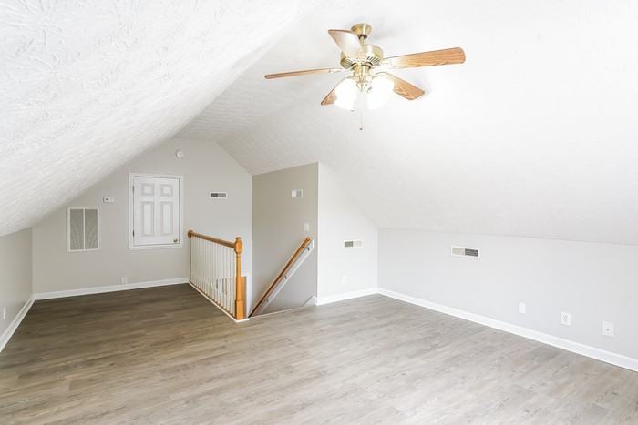 121 Fieldstone Ln - Photo 6 of 11