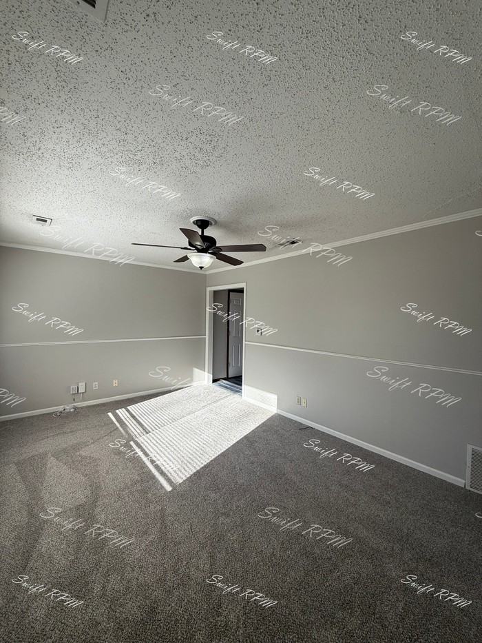 11312 W 67th Ter - Photo 2 of 12