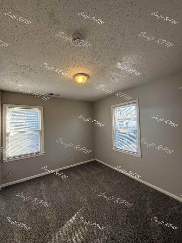 11312 W 67th Ter - Photo 6 of 12