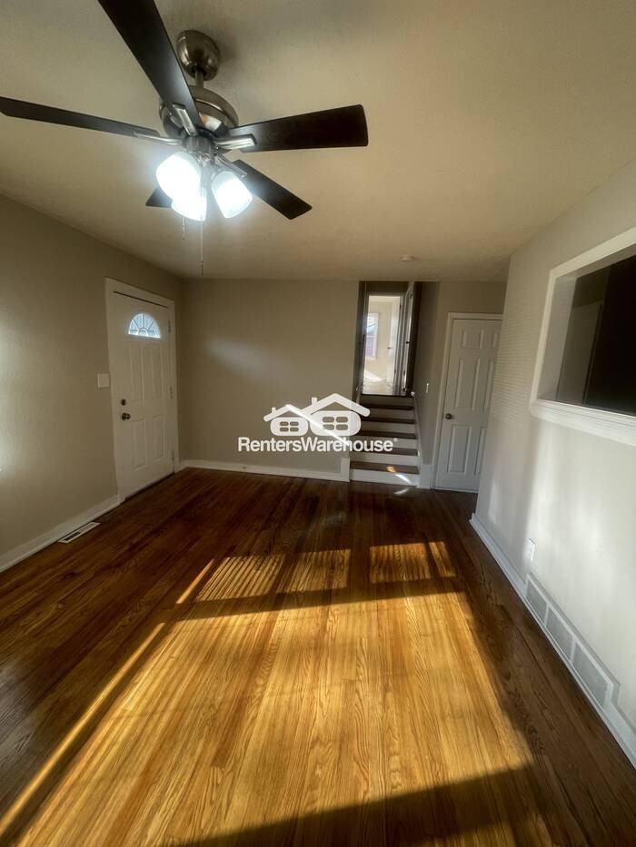 7900 E 93rd Ter - Photo 6 of 10