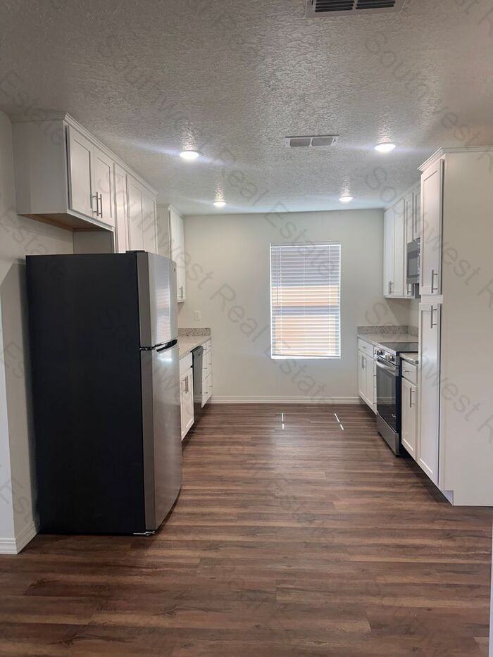 1304 Sonora Rd #A - Photo 2 of 12