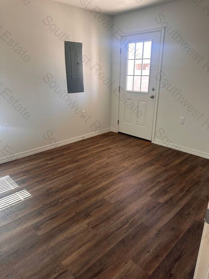 1304 Sonora Rd #A - Photo 4 of 12