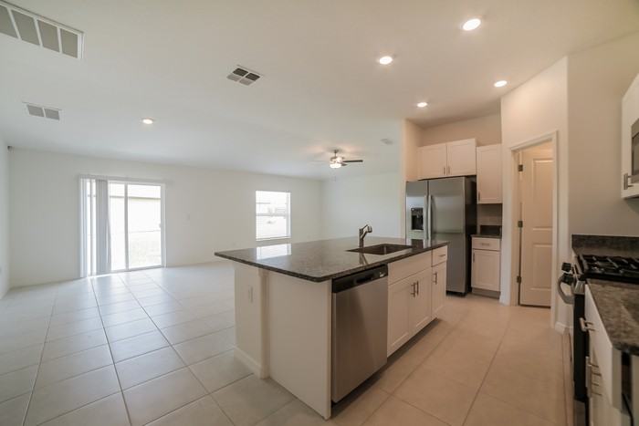 4113 84th Ct E - Photo 5 of 13