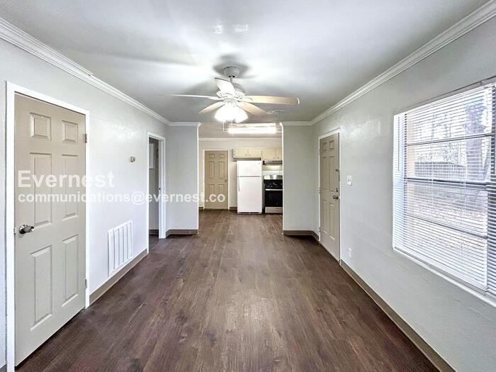 431 Annie St - Photo 5 of 18