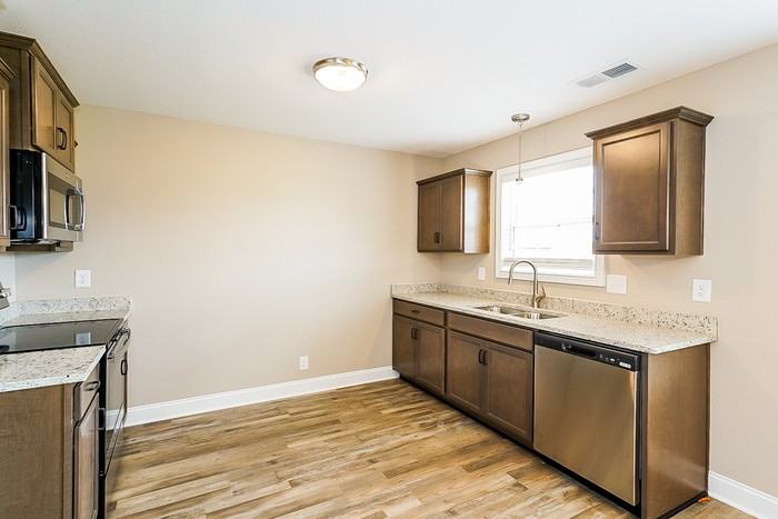 394 Dugger Dr - Photo 7 of 21