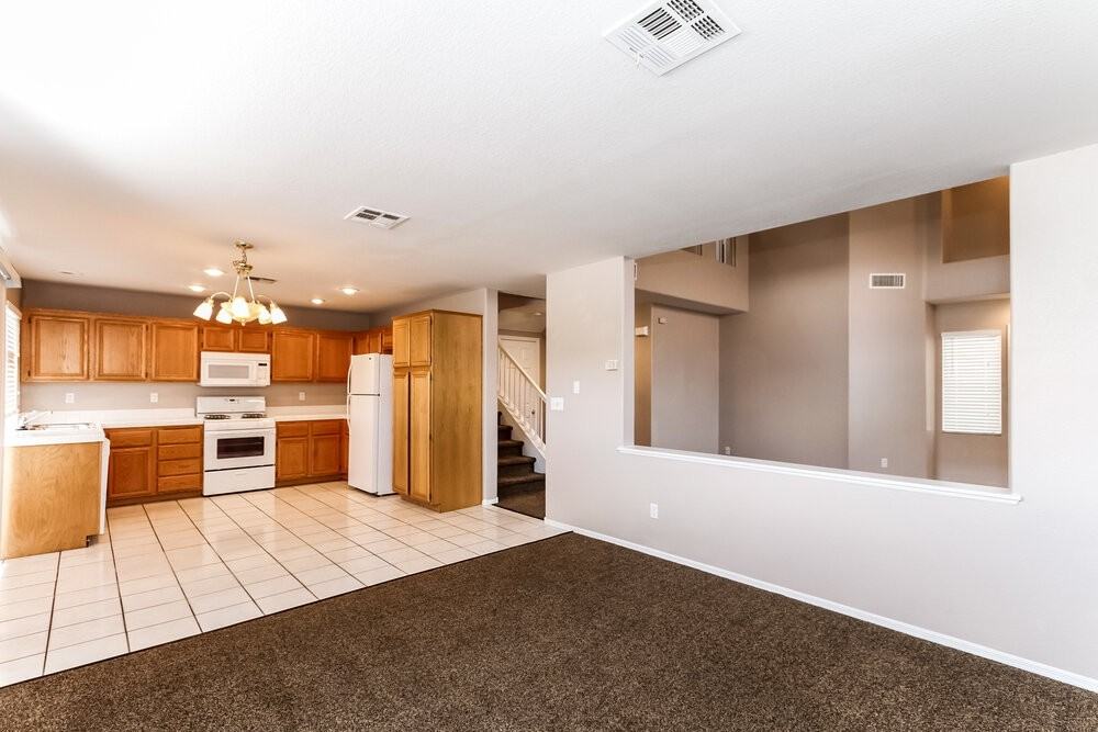 8110 Sundown Vista Ave - Photo 7 of 16