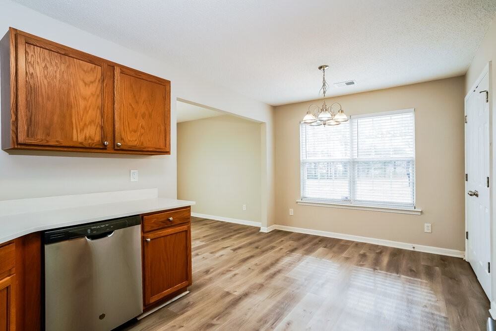 5901 Roteny Ct - Photo 7 of 17