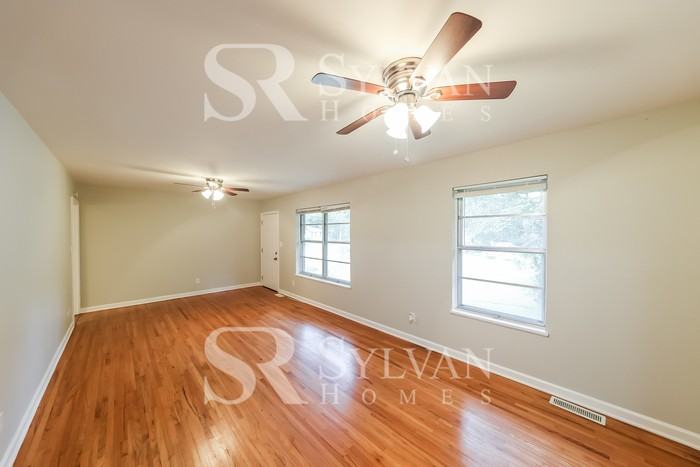 36 8th Pl - Photo 4 of 16