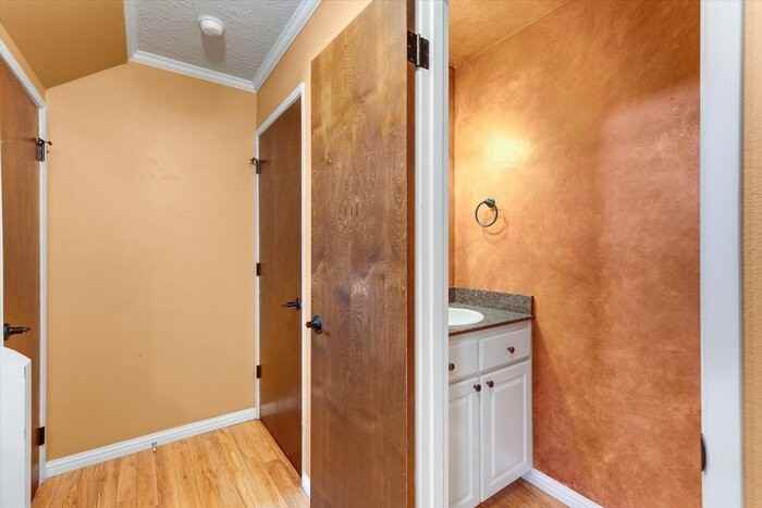 1310 River Rd #9 - Photo 7 of 45