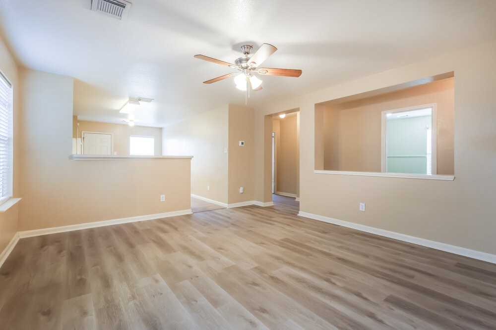 11422 Seven Sisters Dr - Photo 4 of 16