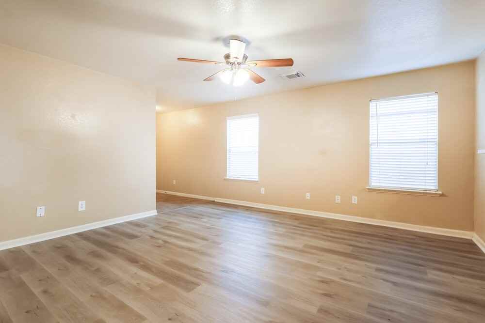 11422 Seven Sisters Dr - Photo 6 of 16