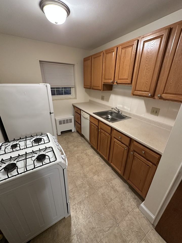 11 Allen Street - Photo 2 of 6