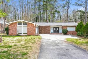 featured image of 2076 Cherrybrook Dr