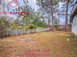 featured image of 206 5th St #1