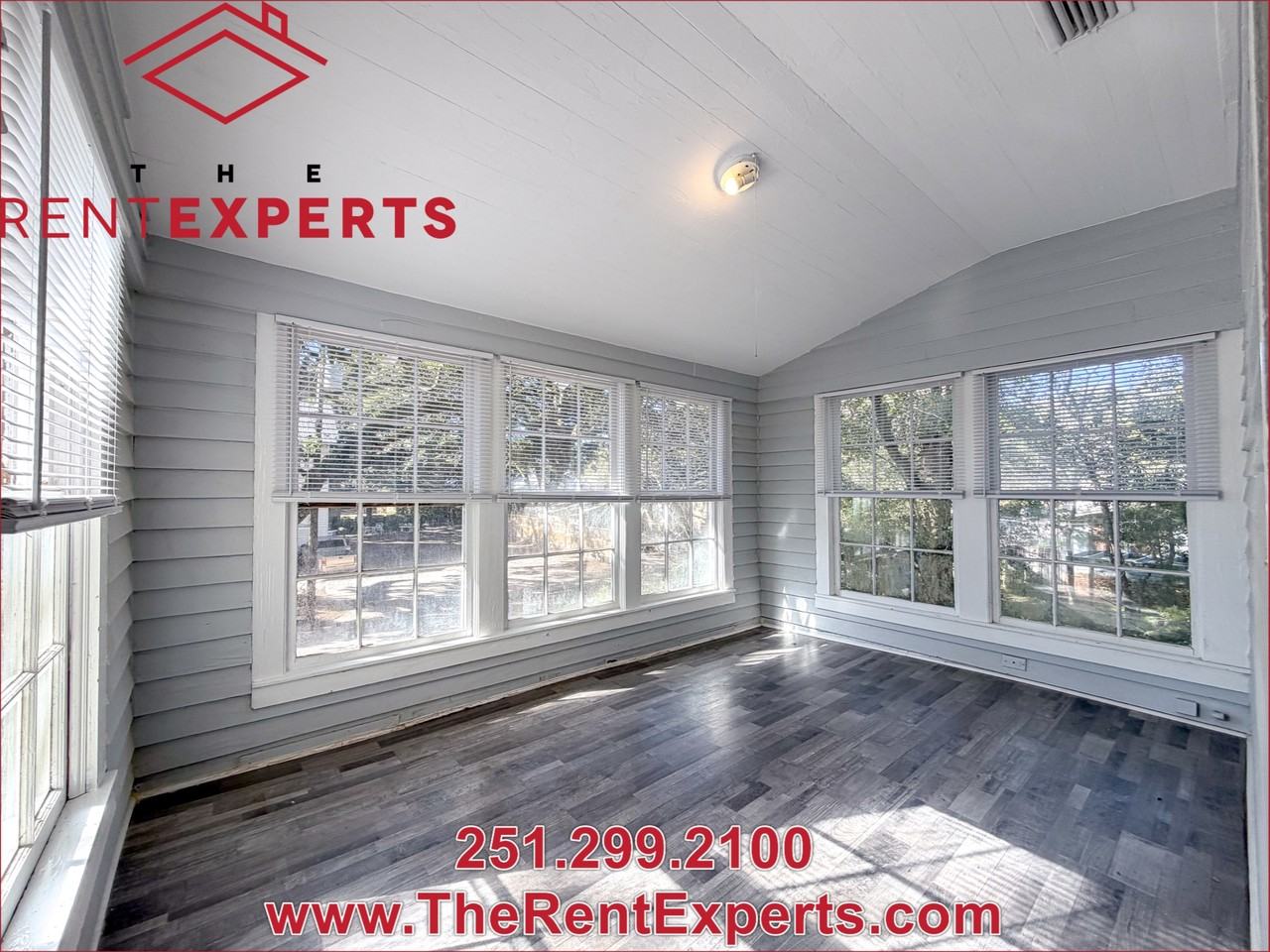 206 5th St #1 - Photo 7 of 20