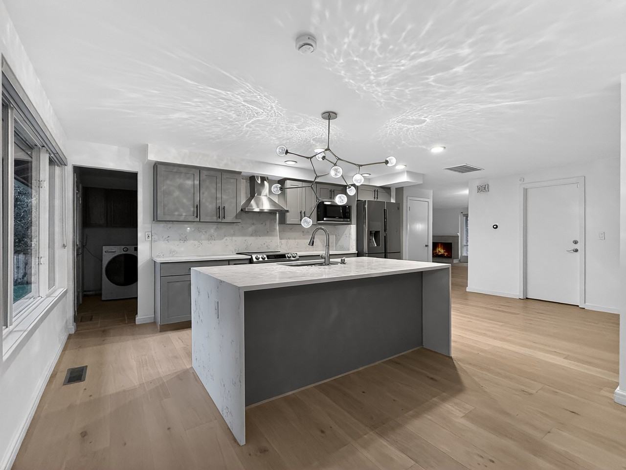 16711 Ne 18th St #1 - Photo 3 of 33