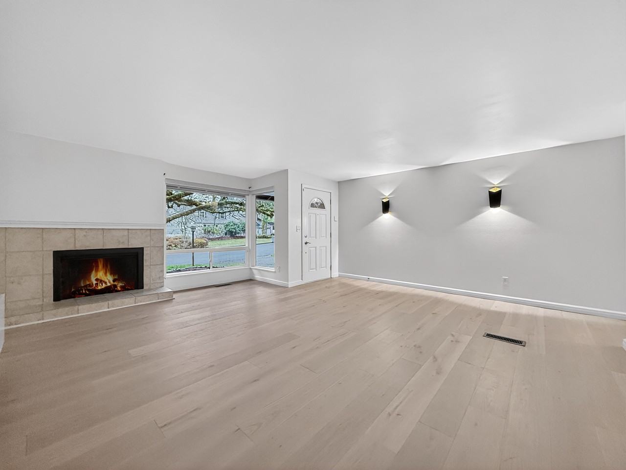 16711 Ne 18th St #1 - Photo 7 of 33