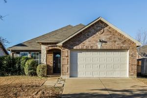 featured image of 8410 River Bluffs Dr