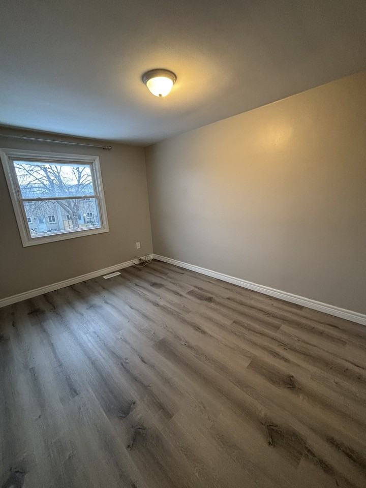 716 Indian Rd N #21 - Photo 7 of 10