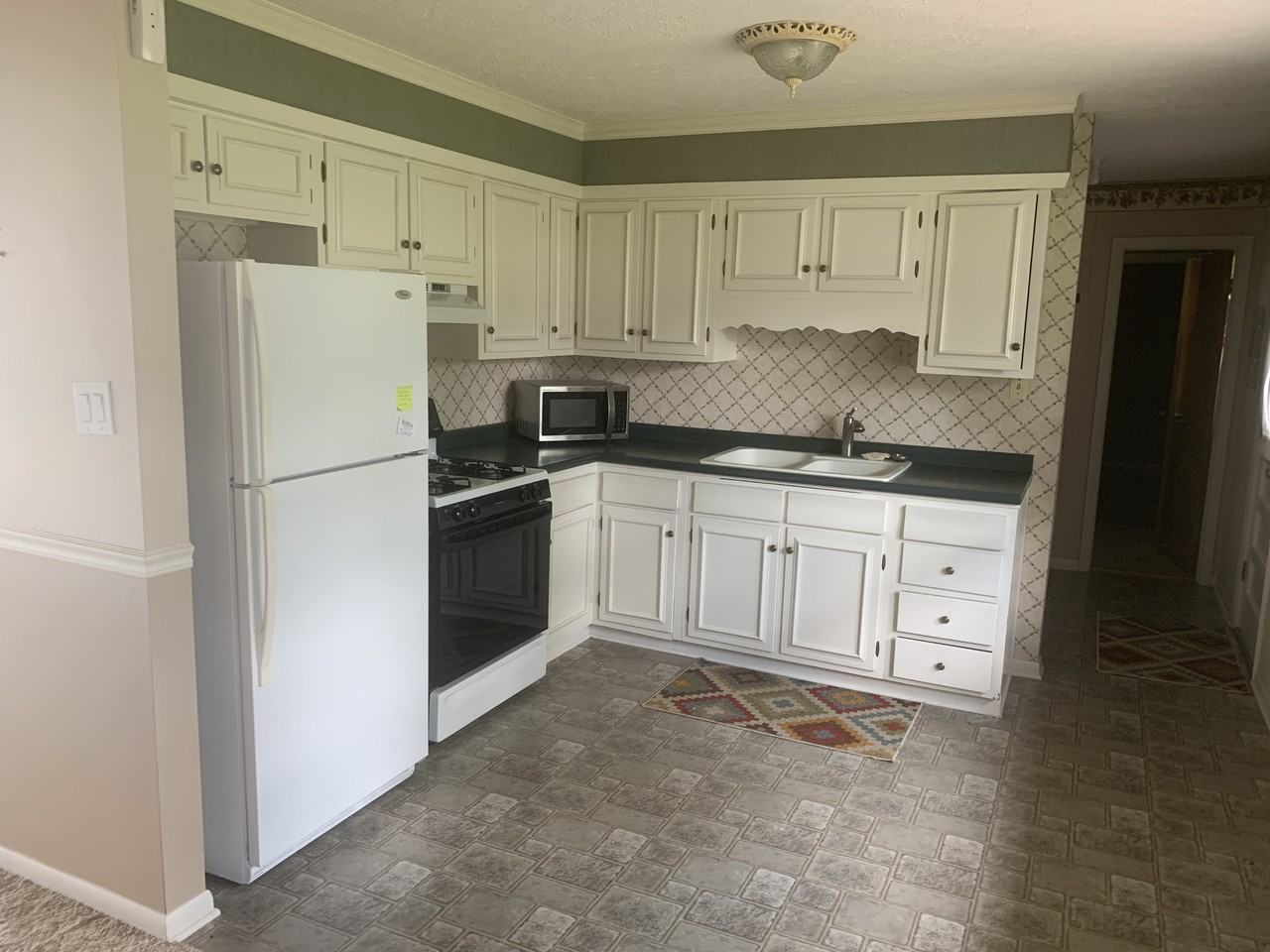 2829 Hillside Dr #NA - Photo 3 of 16