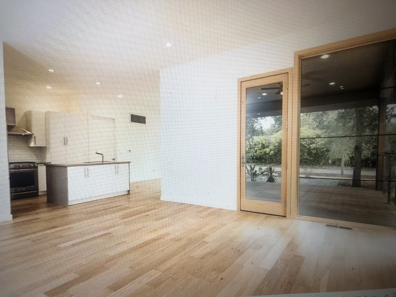 540 540 B South Cloverdale Boulevard Craftsman House #NA - Photo 5 of 17