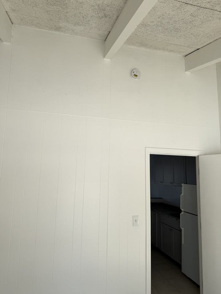 220 Derry Rd #7 - Photo 7 of 8