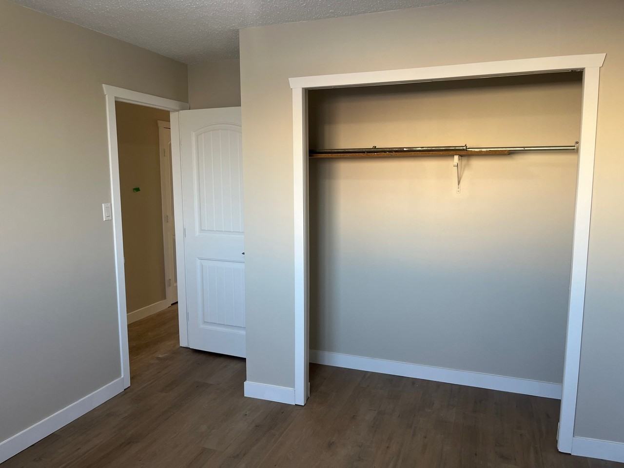 4111 49 Ave #2WEST - Photo 5 of 15