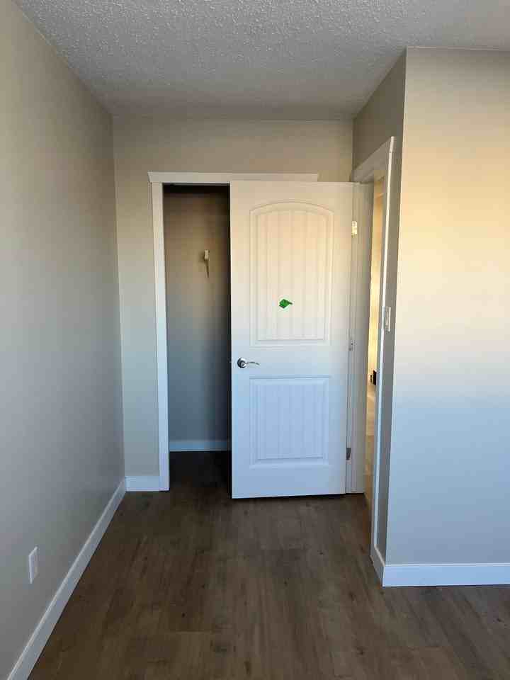 4111 49 Ave #2WEST - Photo 7 of 15