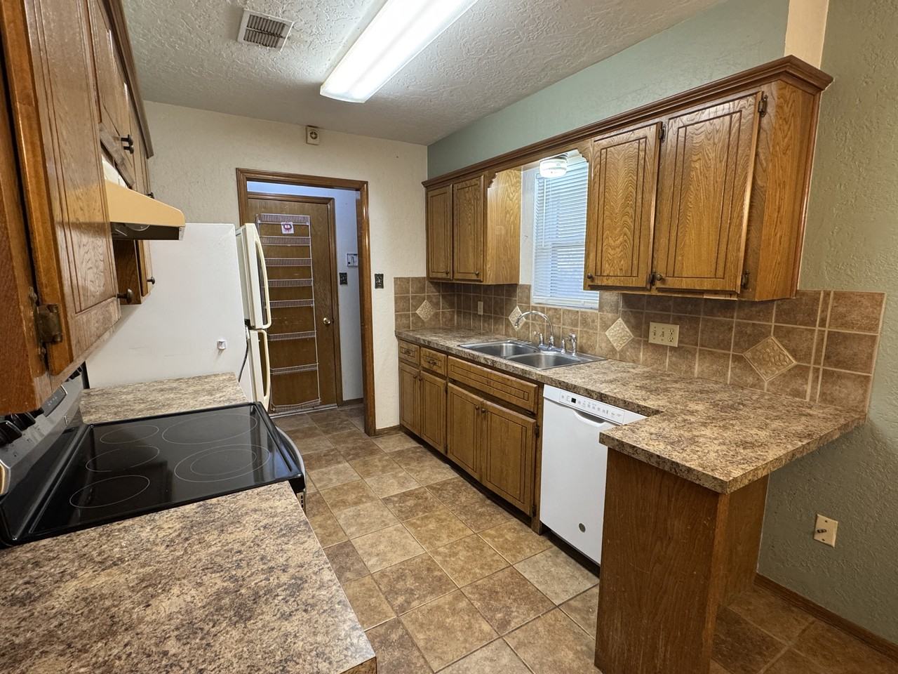 717 Nw 67th St #1 - Photo 3 of 10