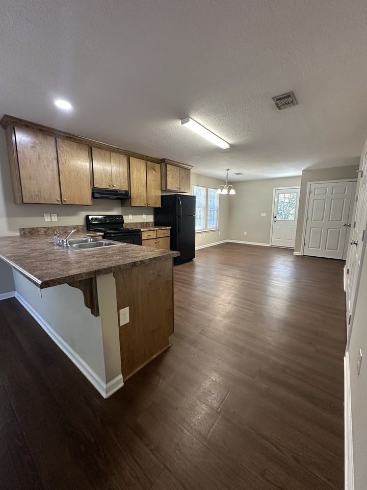 128 Branch St #1 - Photo 3 of 21