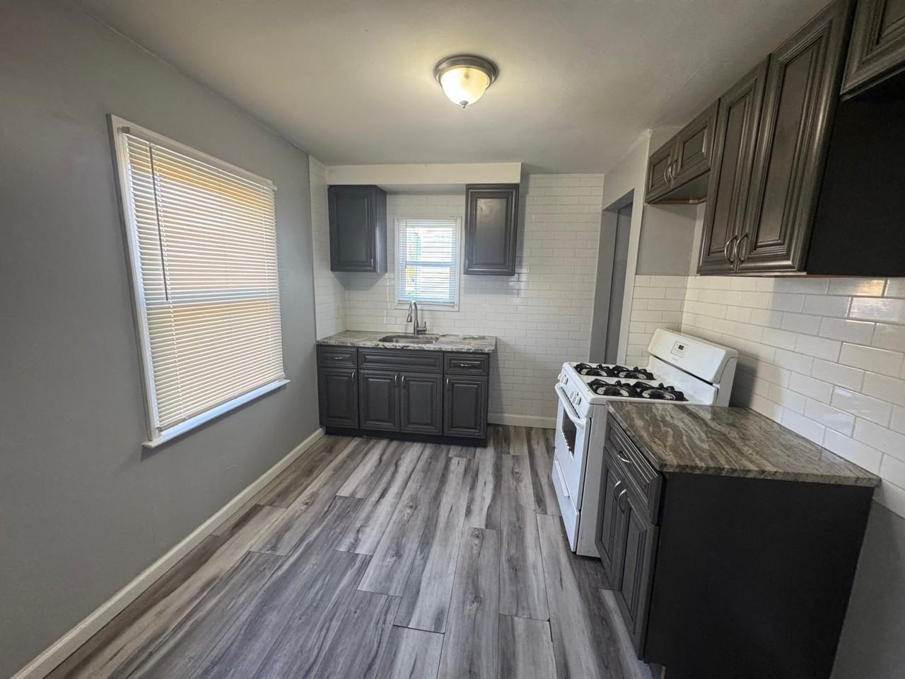 19821 Lyndon St #1 - Photo 3 of 10