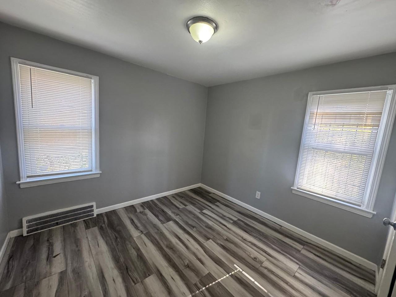 19821 Lyndon St #1 - Photo 5 of 10