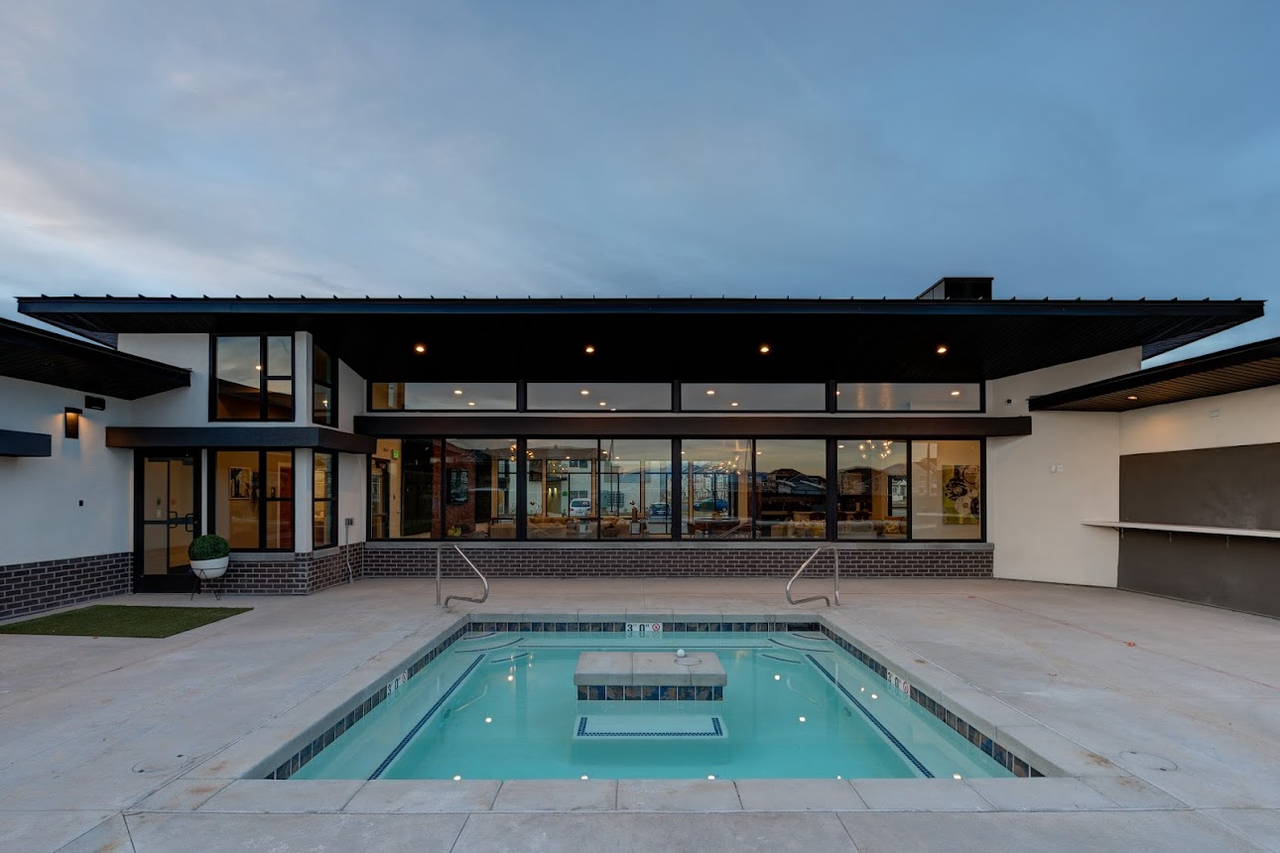 565 E 250 N #211 - Photo 6 of 15