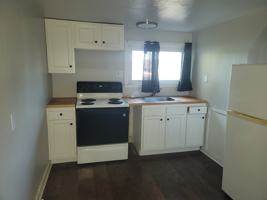 featured image of 214 Thompson St #3