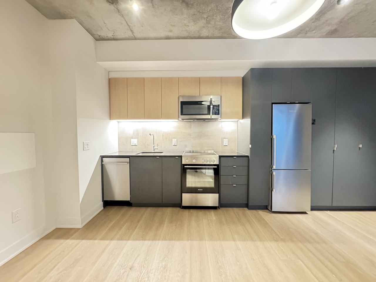 2114 Rue Sainte-Catherine Est #522 - Photo 3 of 18