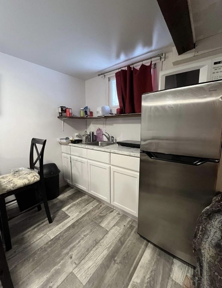 381 Rue Beauséjour #3 - Photo 4 of 5