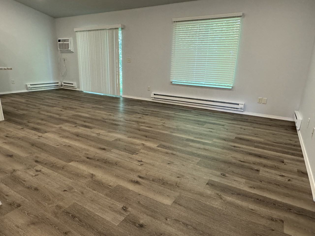 2479 Chestnut Dr - Photo 5 of 20