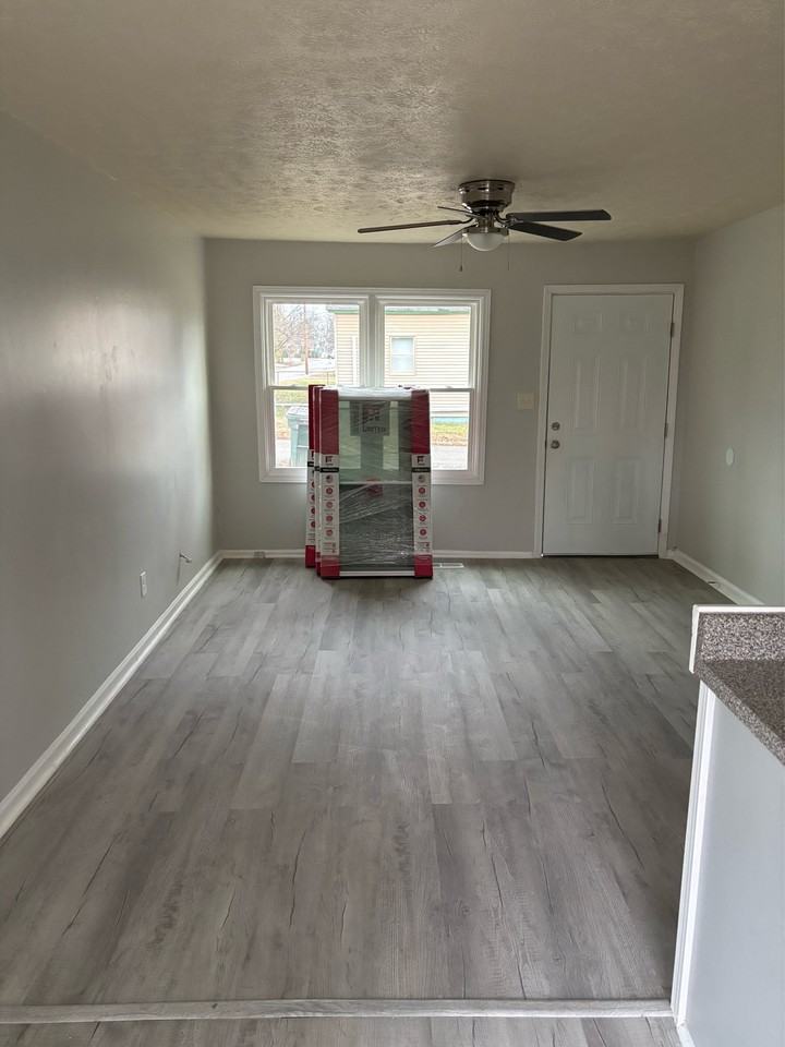 1001 Breathitt St #1 - Photo 3 of 9