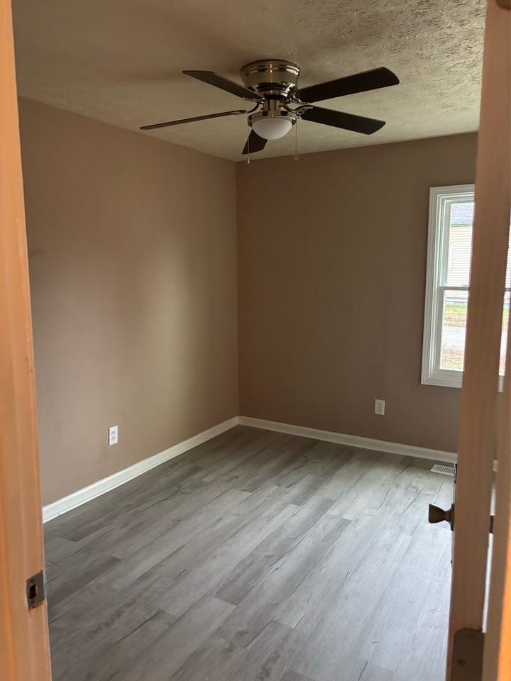 1001 Breathitt St #1 - Photo 6 of 9