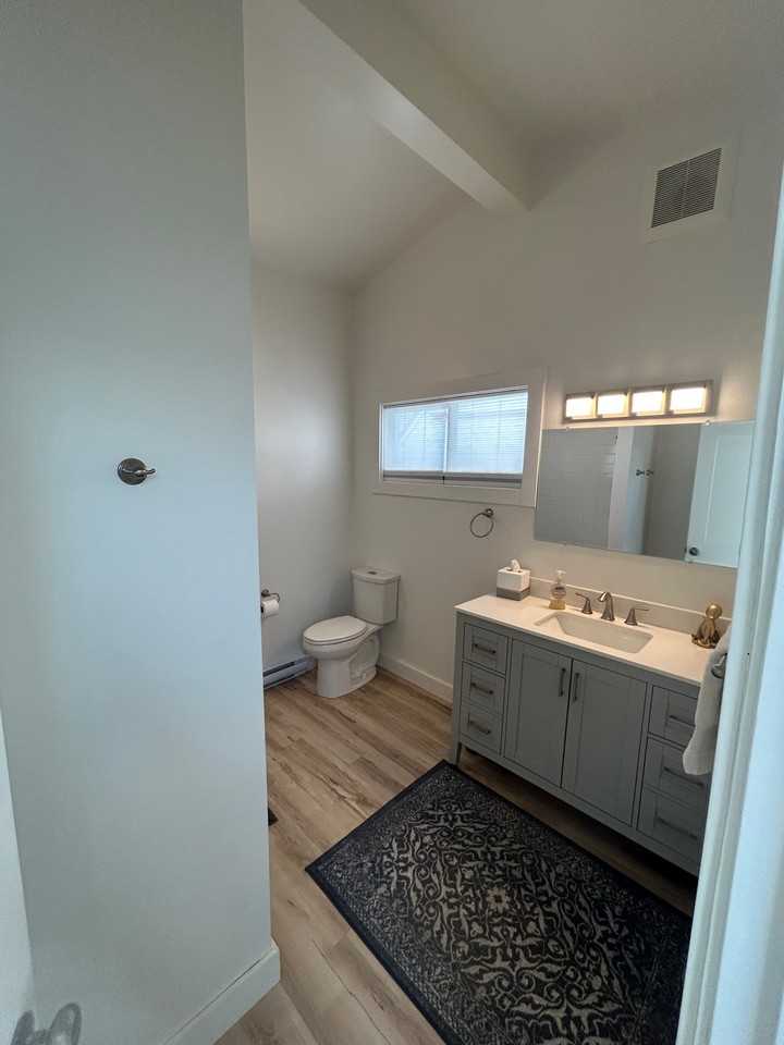 442 438-442 Montreal Street #438 - Photo 4 of 8