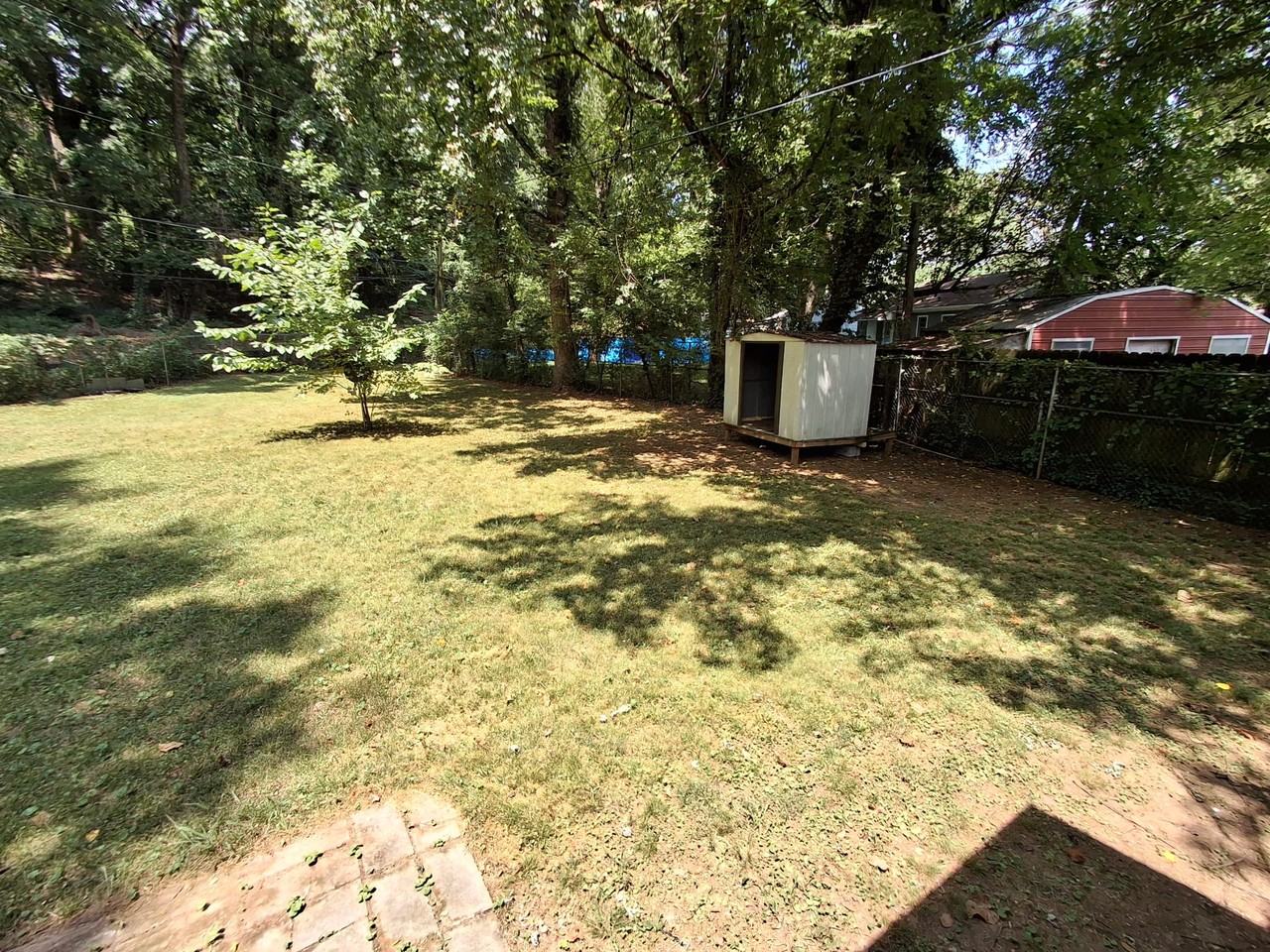 825 Crestline Cir Nw #1 - Photo 3 of 13