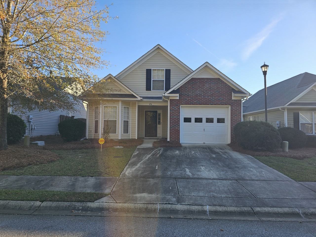 876 Sandmyrtle Cir #1 - Photo 2 of 24