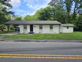 featured image of 3801 Water St #1