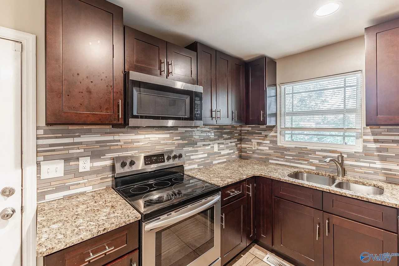 3207 Delia Ln Nw #1 - Photo 4 of 15