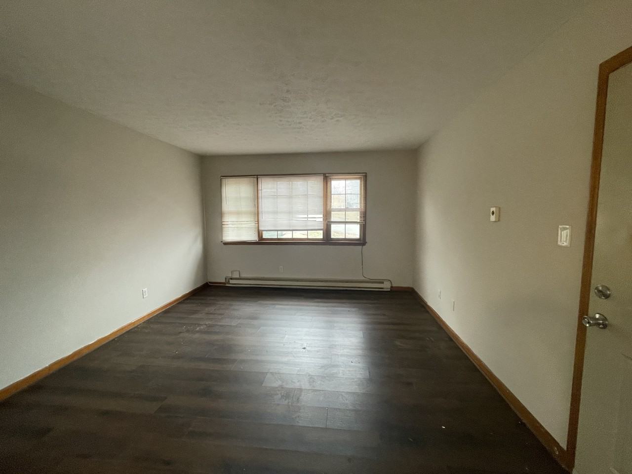 186 Loch Ln #302 - Photo 2 of 6