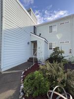 featured image of 228 Courtyards E #1