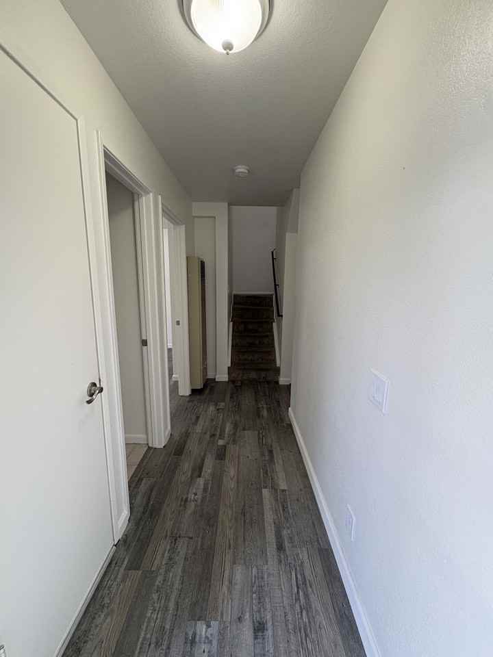 228 Courtyards E #1 - Photo 2 of 18