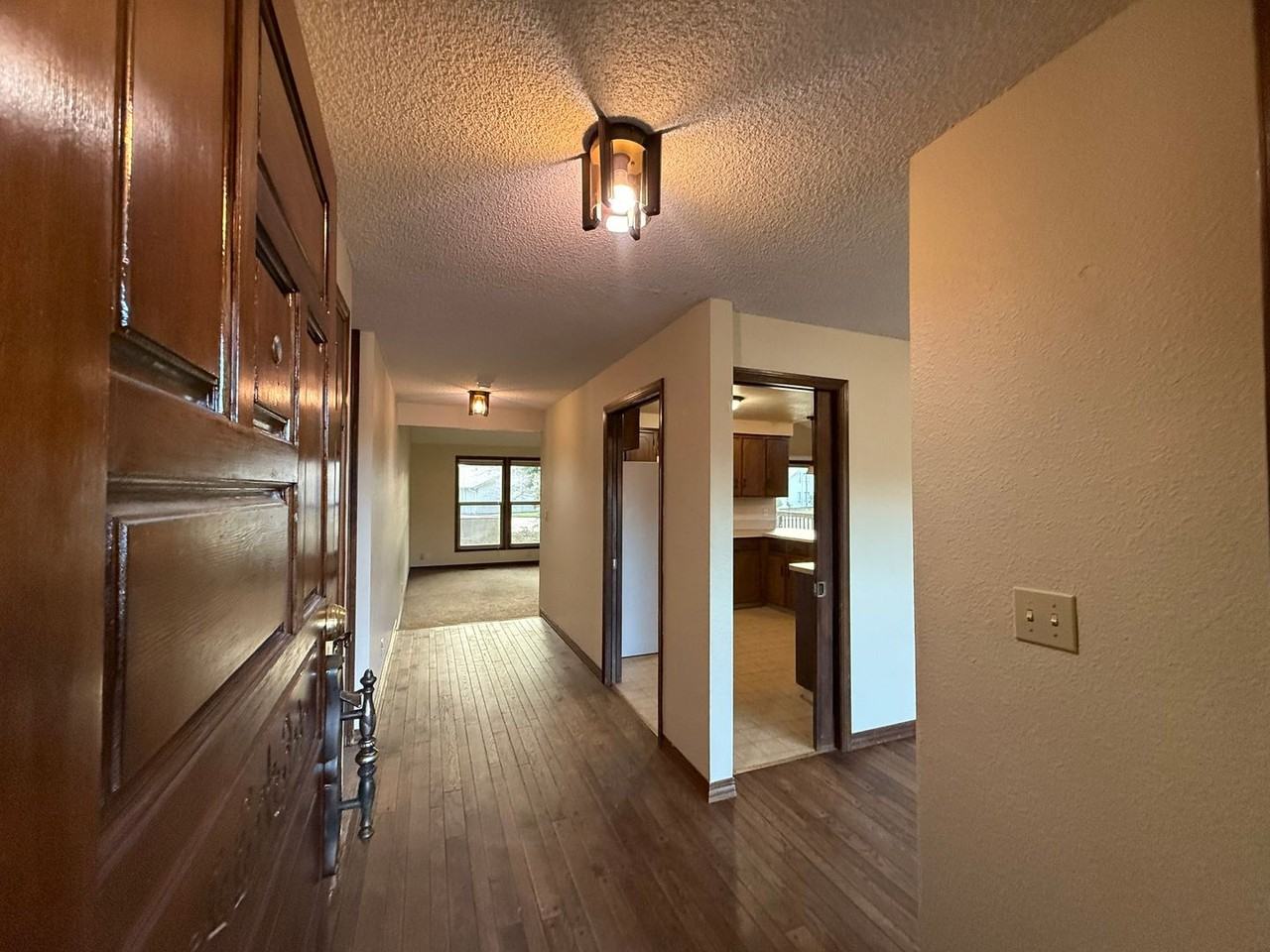 1150 Nw Sunnywood Ct - Photo 2 of 29