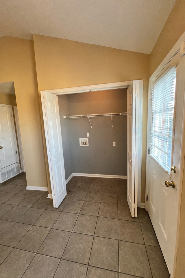 5367 Kalian Cv #1 - Photo 6 of 11